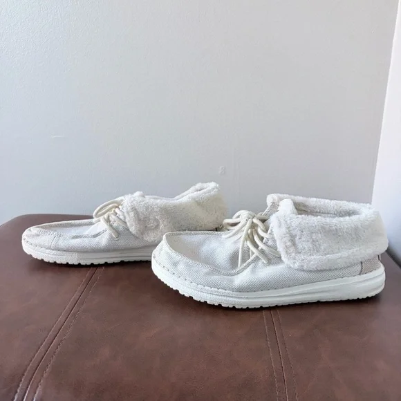 Hey Dude Britt Shoe - Picture 4 of 7